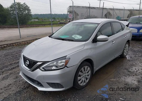 2018 Nissan Sentra S z USA, uszkodzony, nr VIN 3N1AB7AP7JY343255